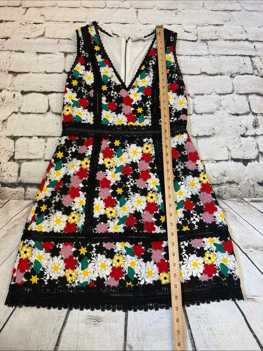 Alice + Olivia good preowned